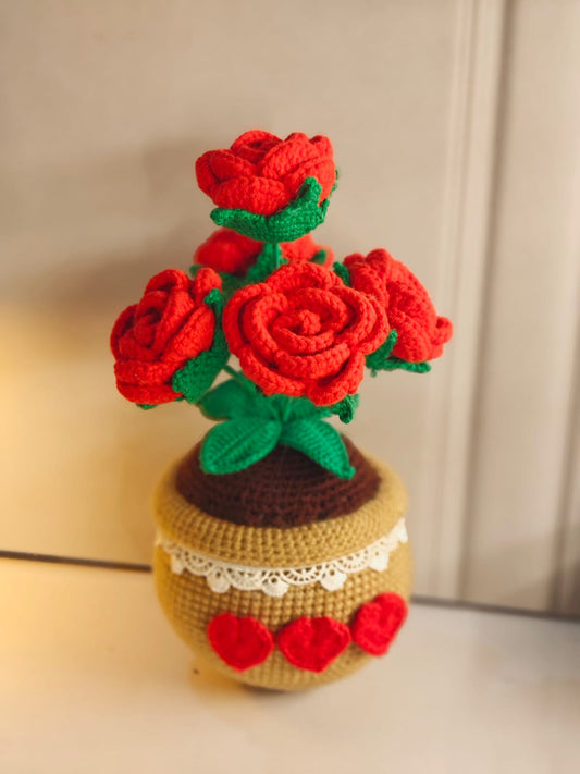 Red rose aesthetic pot