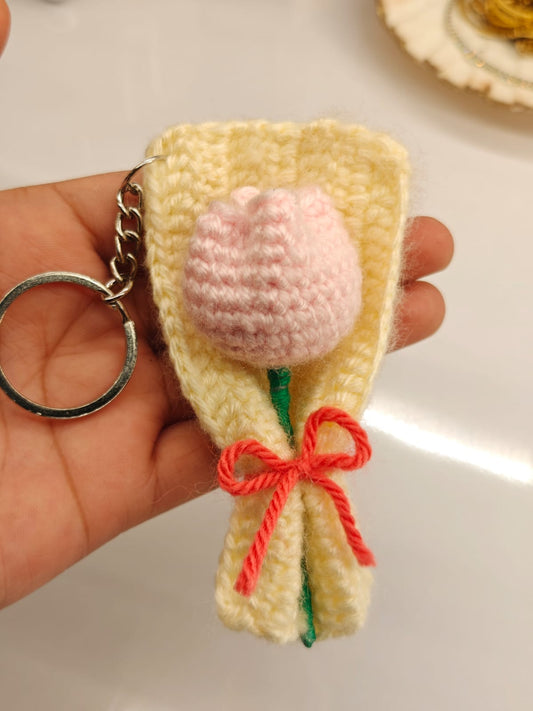 Tulip cream bouquet keychain
