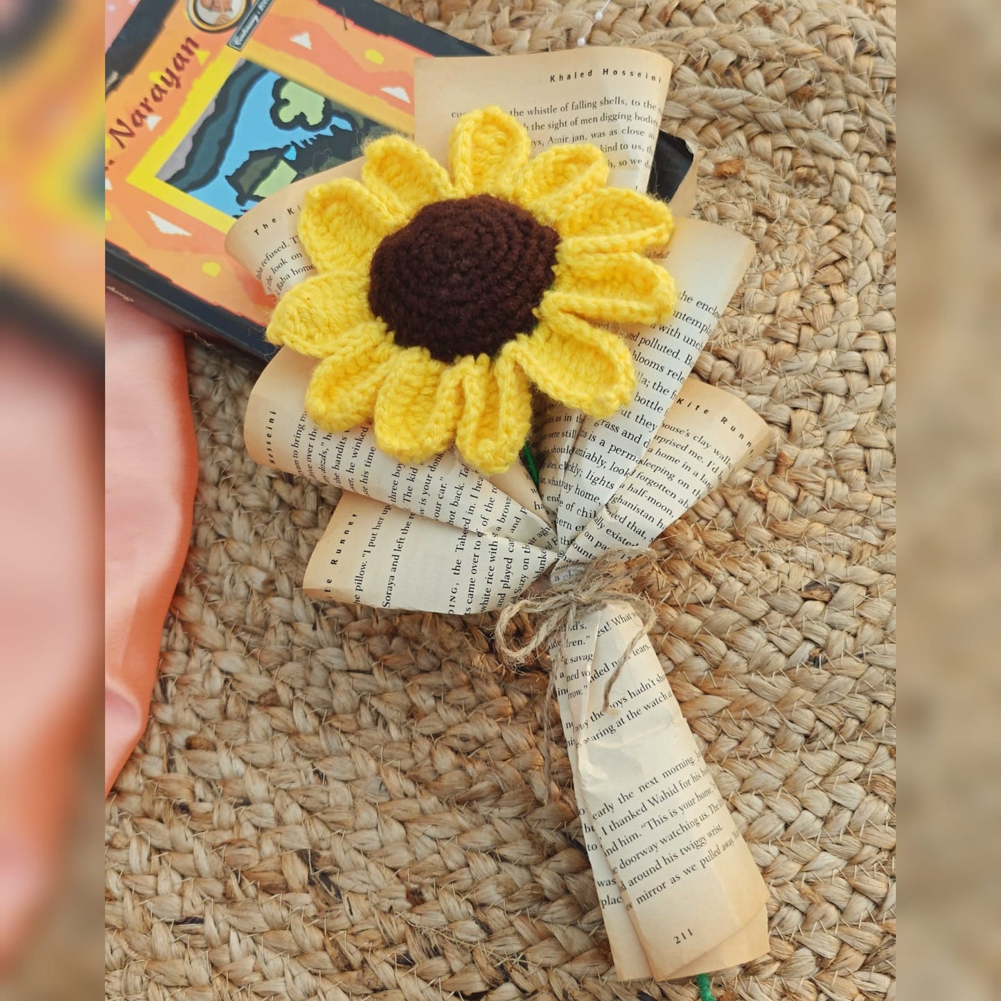 Single layered sunflower